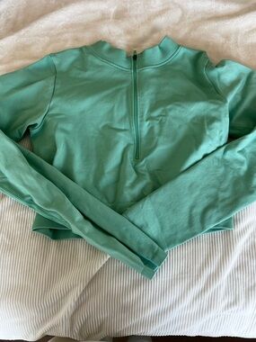 Women's Mint Quarter-Zip Crop Top